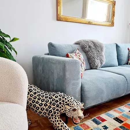 Best Time In Apartman *